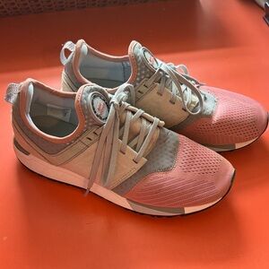 NEW BALANCE Pink and Gray Low-Top UNISEX Sneakers
